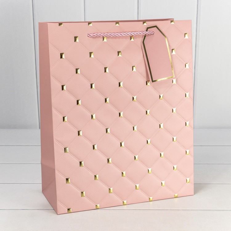 000891C	Пакет подарочный с тиснением 891 (микс) 26*32*12 210г 1/20 1/240			